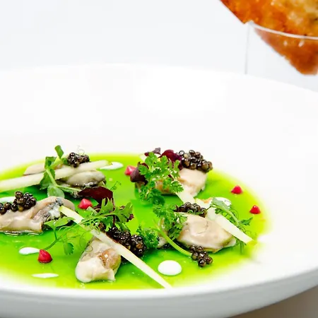 Le Domaine De Baulieu, Singuliers אוש