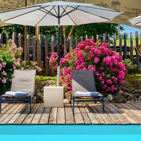 Le Domaine De Baulieu, Singuliers ホテル 4*