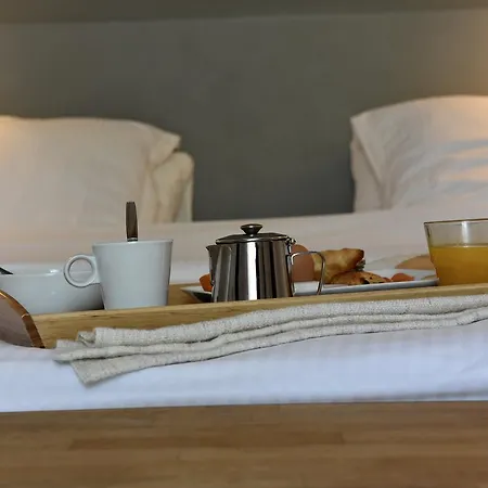 Le Domaine De Baulieu, Singuliers מלון אוש