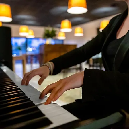 Le Domaine De Baulieu, Singuliers מלון