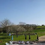 Hotel Le Domaine De Baulieu, Singuliers