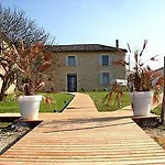 Le Domaine De Baulieu, Singuliers Auch