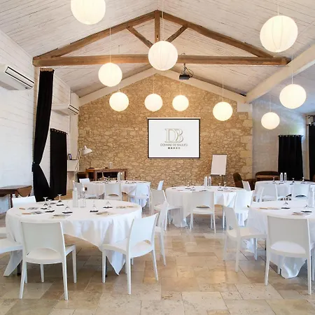 호텔 Le Domaine De Baulieu, Singuliers 4*