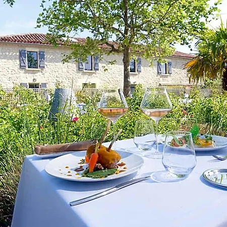 Le Domaine De Baulieu, Singuliers 오슈