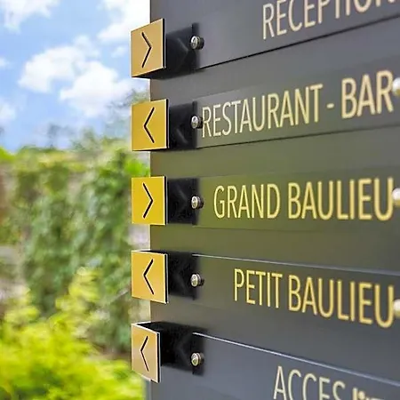 Le Domaine De Baulieu, Singuliers 酒店 4*